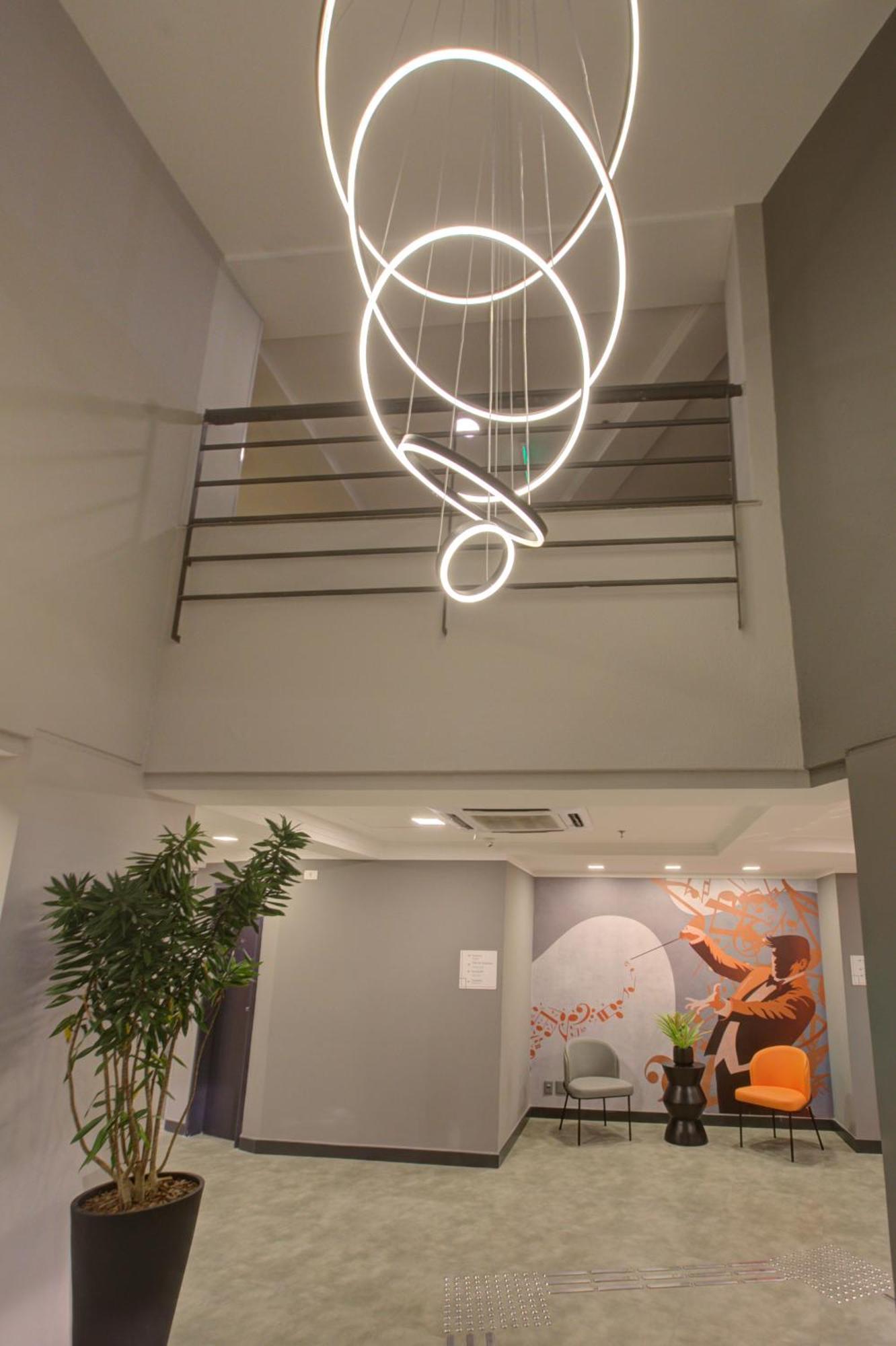Transamerica Fit Lobos Hotel