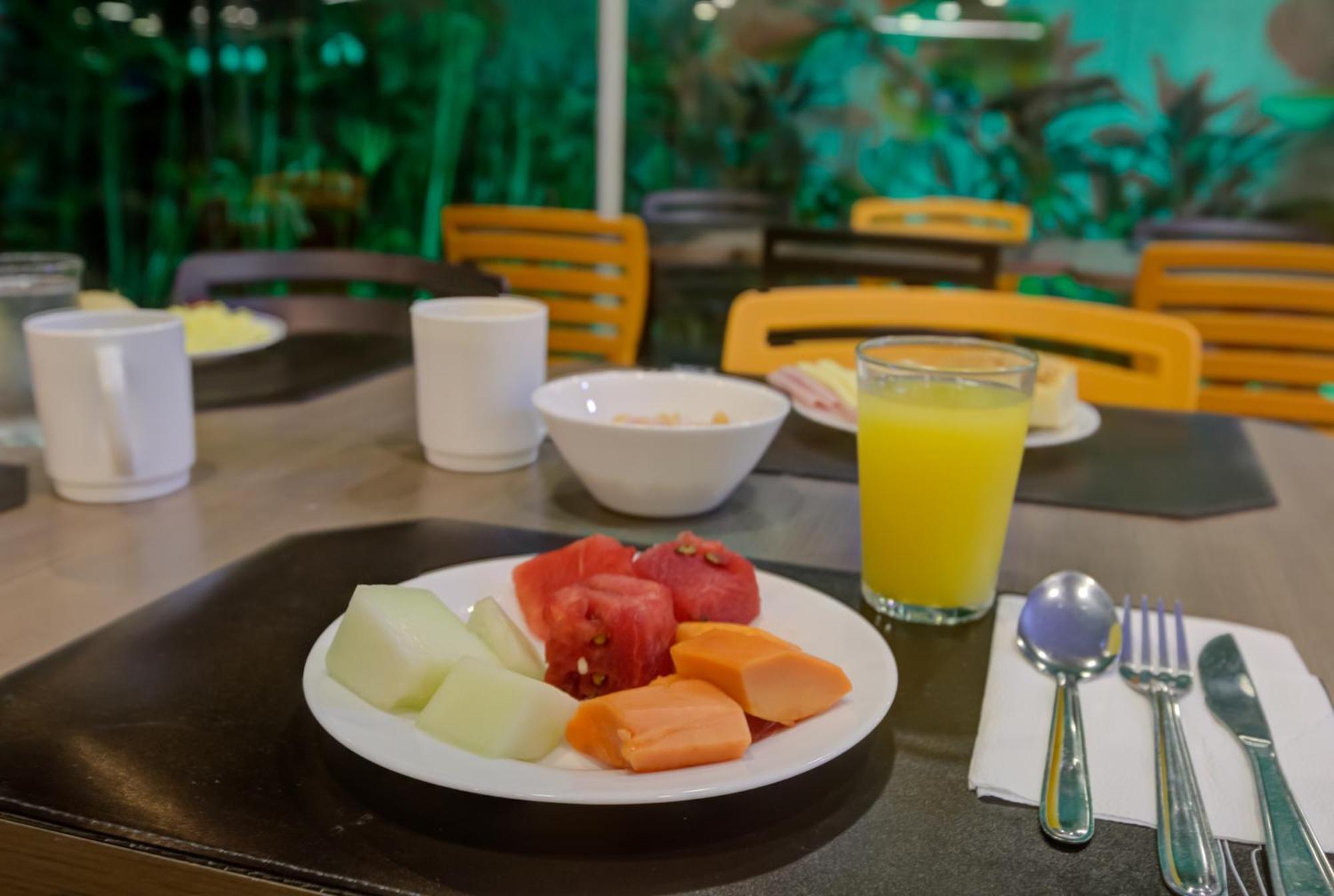 Transamerica Fit Lobos Hotel 3*