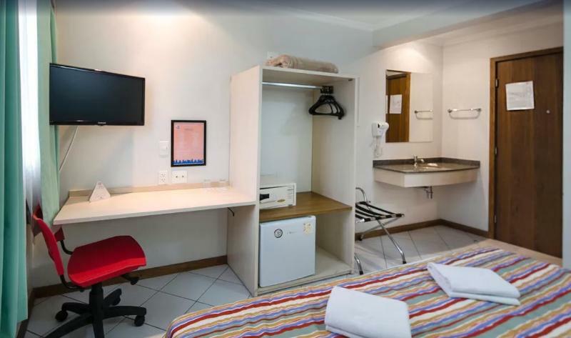 Transamerica Fit Lobos Hotel
